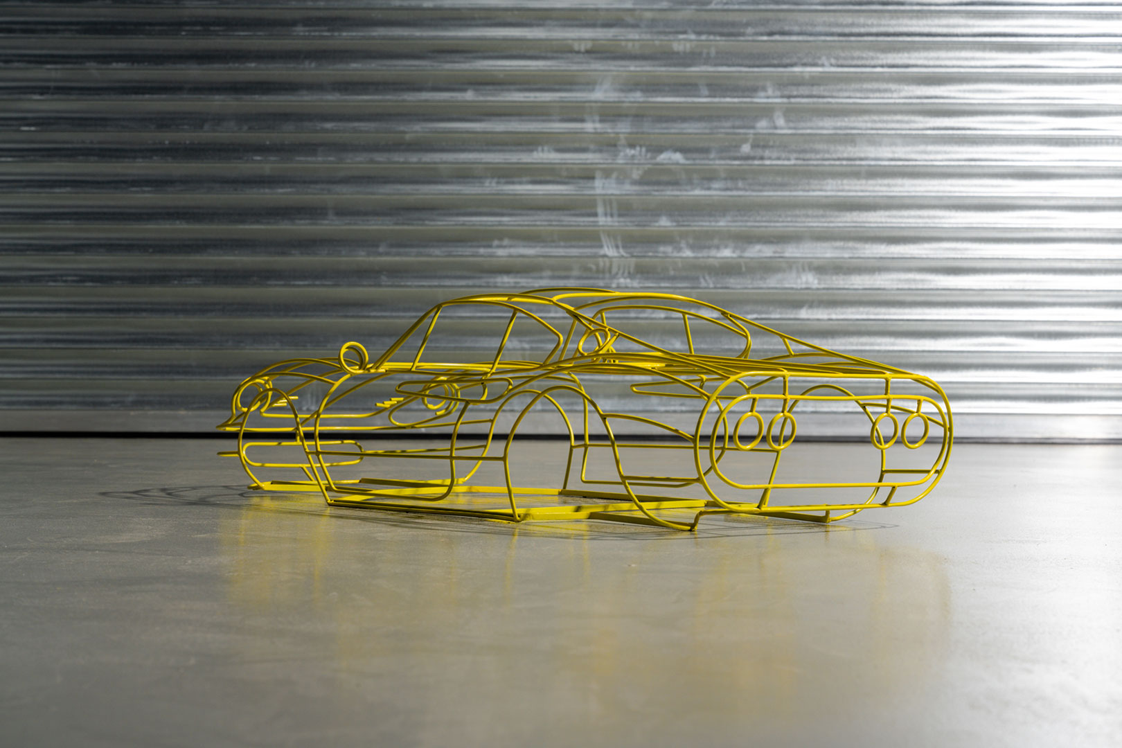 ferrari-dino-wire-sculpture-02-2024_03_27-10