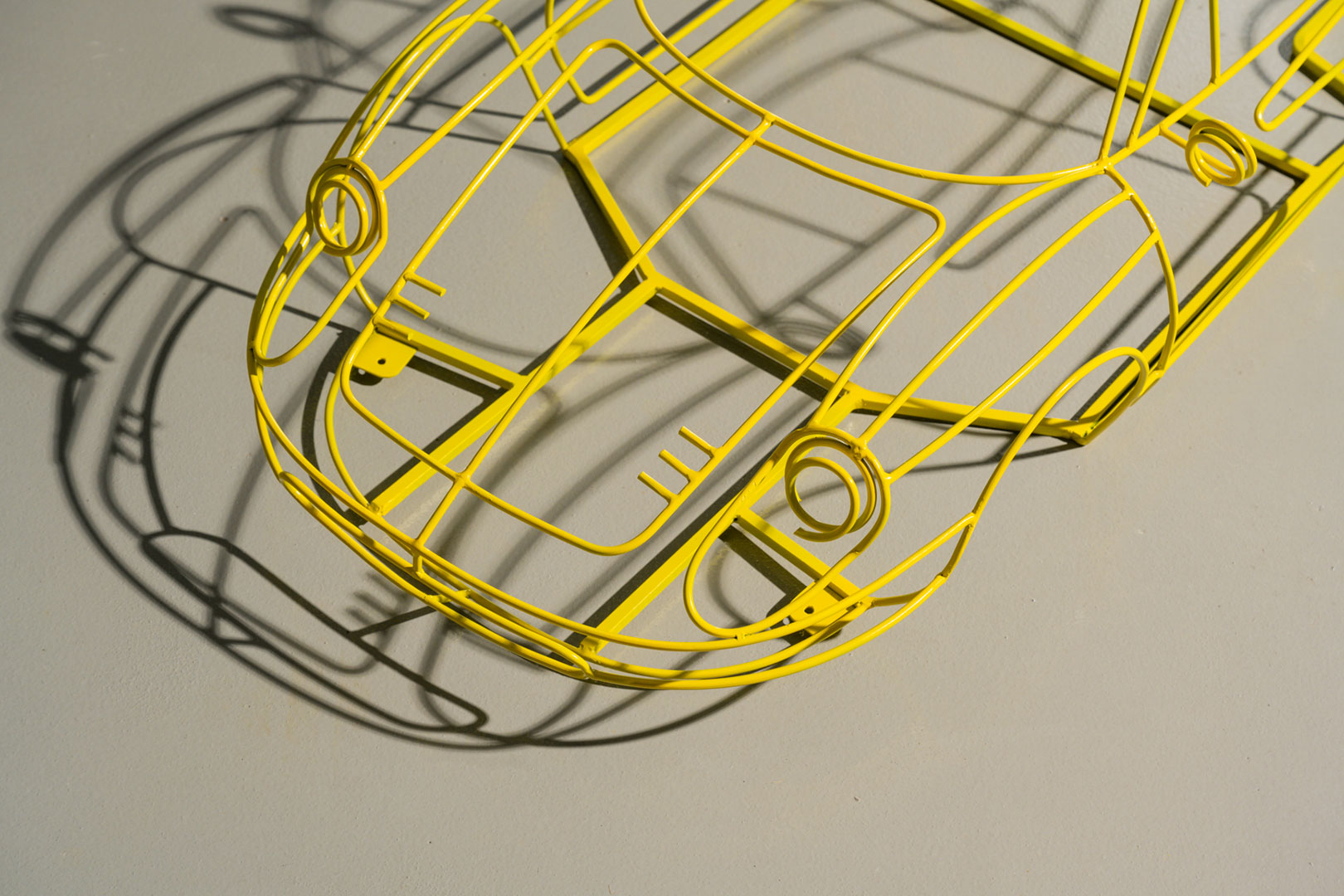 ferrari-dino-wire-sculpture-02-2024_03_27-13