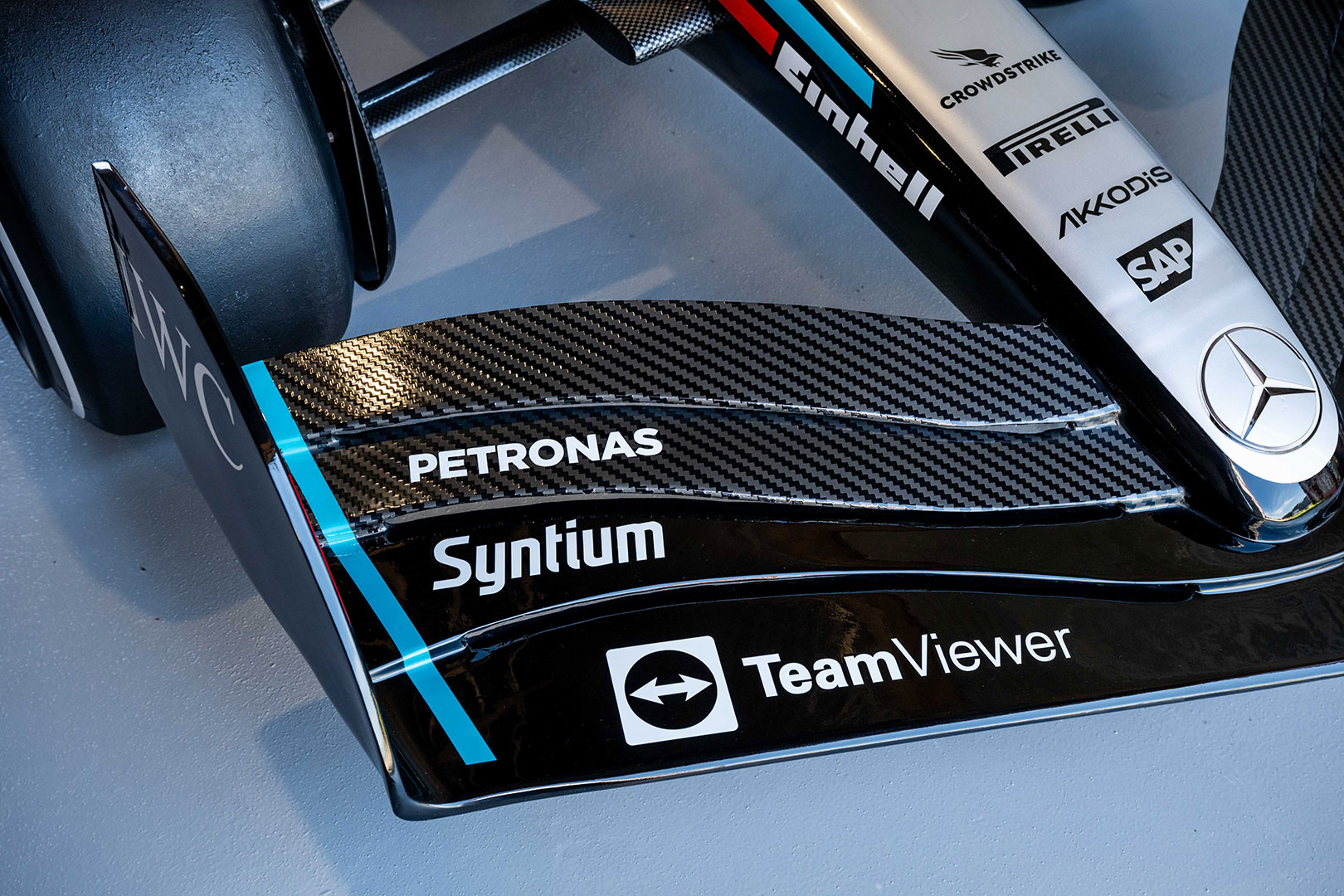 mercedes-AMG-F1-2024-replica-lewis-hamilton-2025_05_06-29