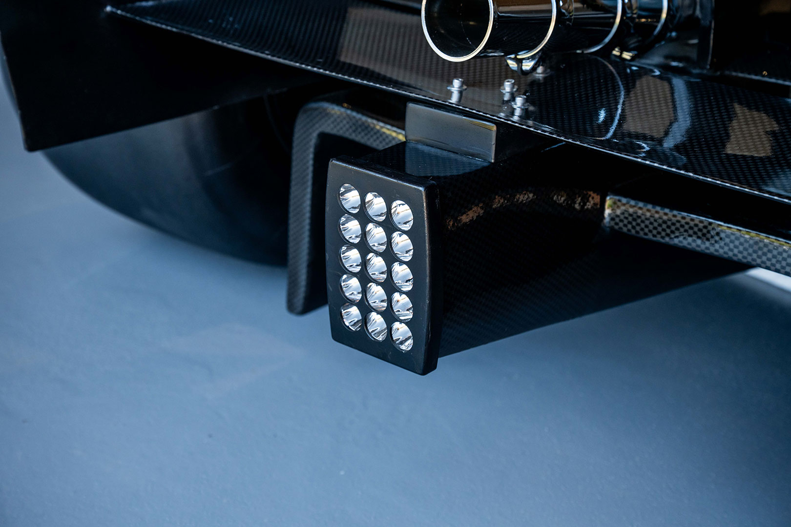 mercedes-AMG-F1-2024-replica-lewis-hamilton-2025_05_06-43