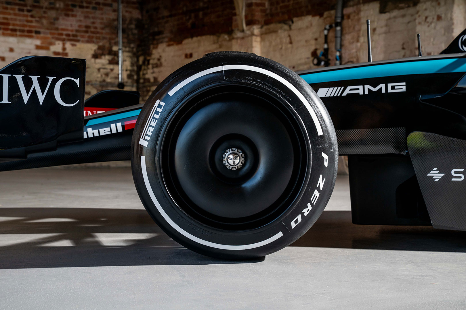 mercedes-AMG-F1-2024-replica-lewis-hamilton-2025_05_06-46