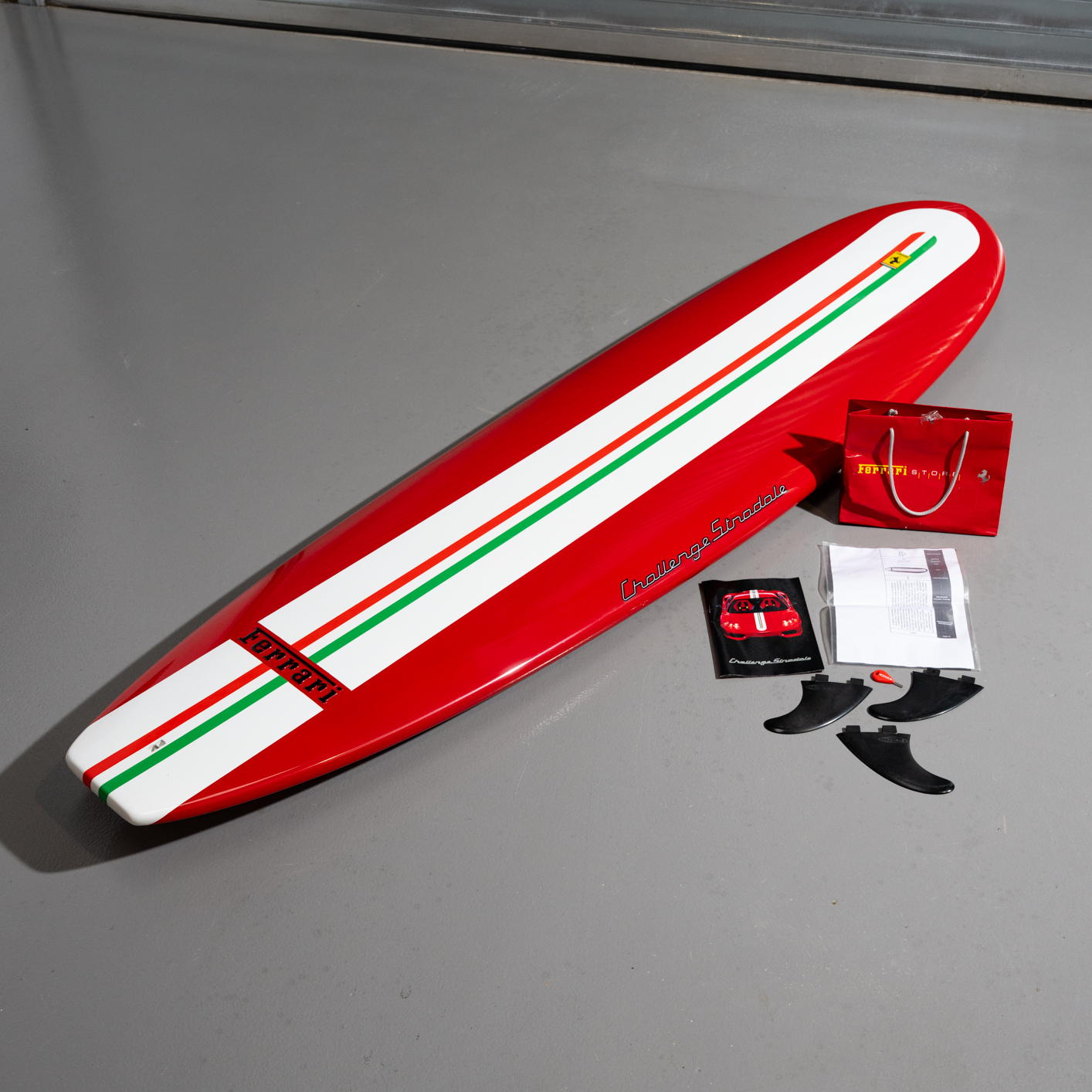 ferrari-challenge-stradale-surfboard-2025_08_18-01